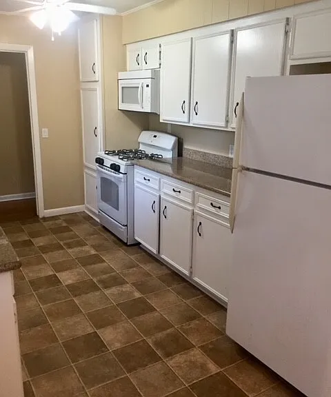 117 Chestnut St — Photo 2