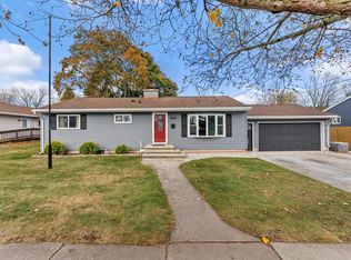 2122 32nd St, Two Rivers, WI 54241