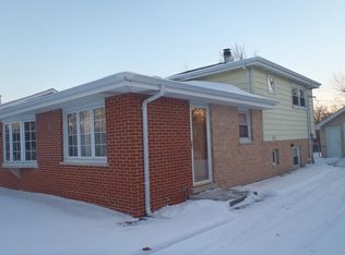 8121 W 98th St, Palos Hills, IL 60465