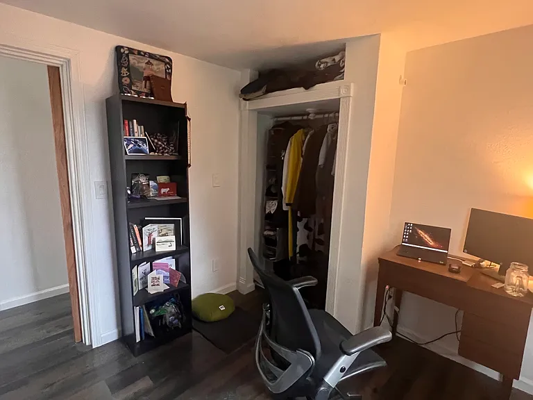 4515 Yakima Ave #1/2 — Photo 3