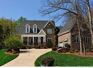 6335 Fox Chase Dr, Davidson, NC 28036