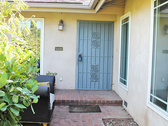 2nd image of 5409 Hewlett Dr