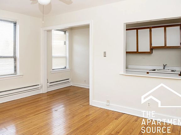 3rd image of 3345 N Marshfield Ave APT 306