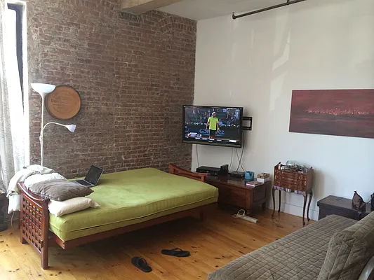 Rented by Gold-Stone Realty | media 13