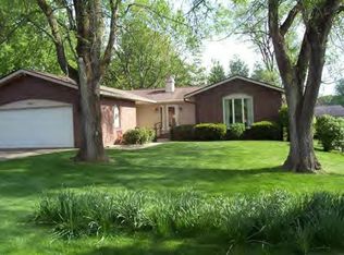 3287 E Lost Bridge Rd, Decatur, IL 62521