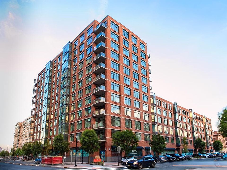 1st image of 1400 Hudson St Unit 219