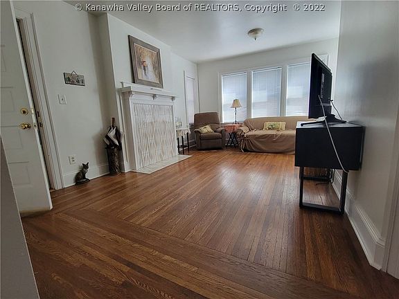 4th image of 1313 Lee St E #222-222-22