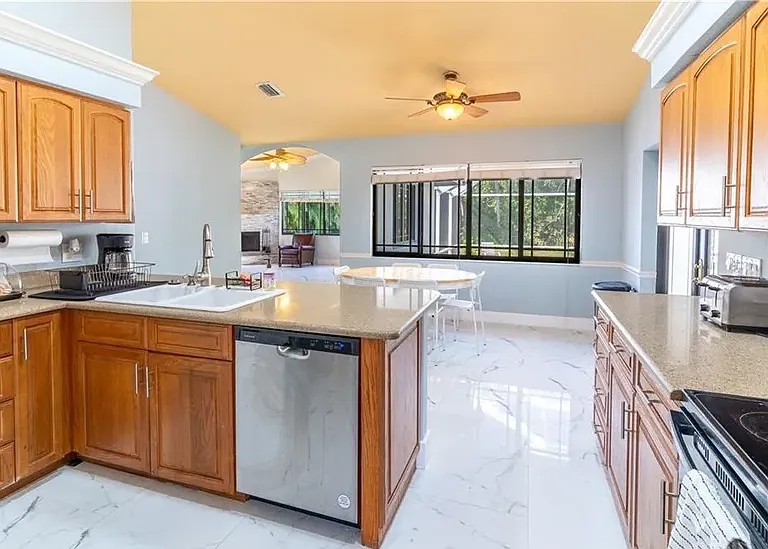 8898 Bracken Way — Photo 15