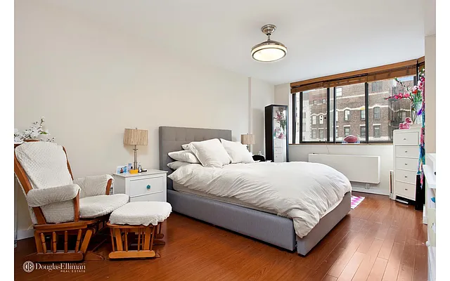 Rented by Douglas Elliman | media 28