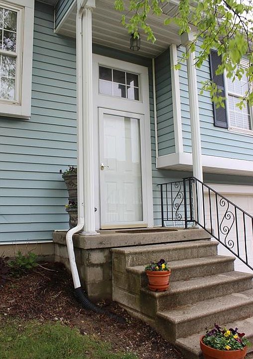 1st image of 3800 N Lakeside Dr