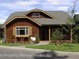 19402 SW Laurelhurst Way, Bend, OR 97702