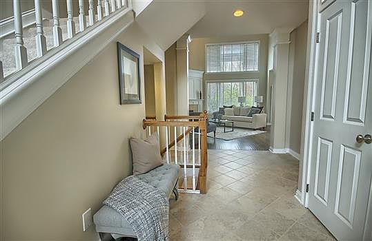 5th image of 4915 Stonehaven Dr