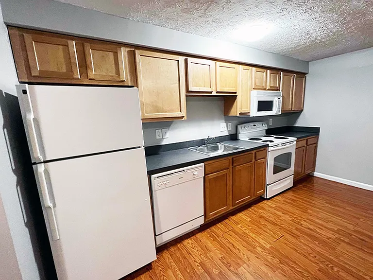 525 Lowell Ave — Photo 12