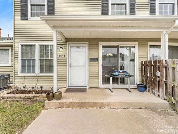 2nd image of 3020 Roundtree Blvd #14