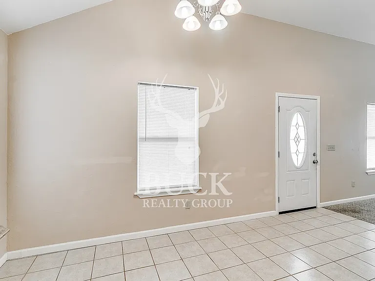 1201 Stansell Dr — Photo 12