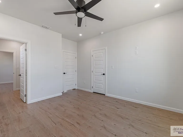5320 Oakley St — Photo 15