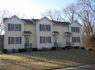 32 Turner St, Warwick, RI 02886