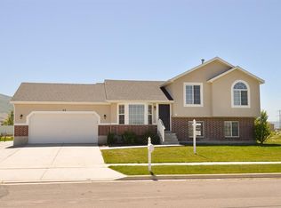 23 S Countryside Rd, Farmington, UT 84025