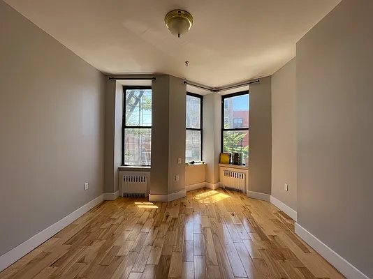 Rented by ERNY LLC | media 11