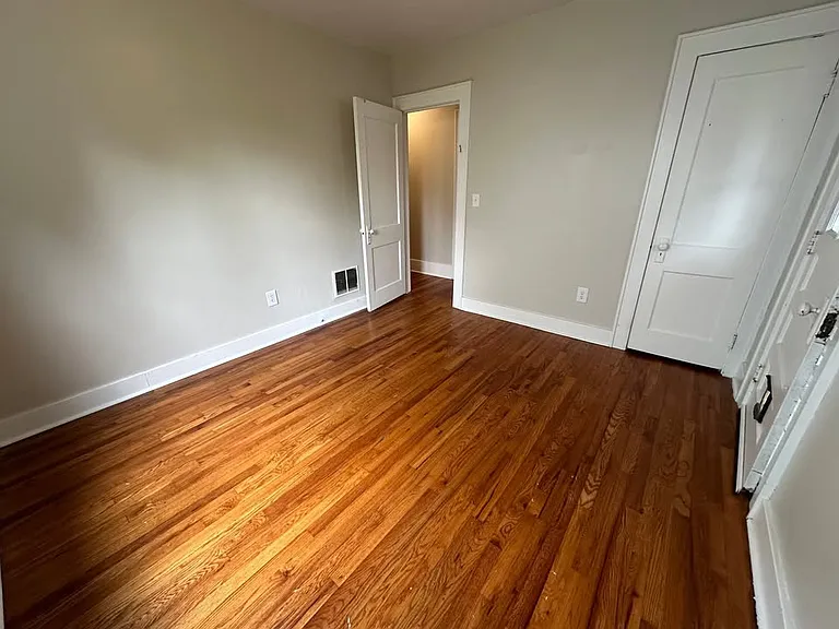 265 Forest Hill Dr — Photo 8