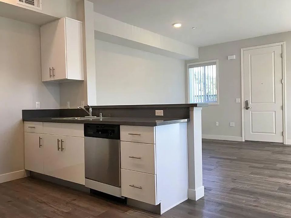 1st image of 8855 Noble Ave #2