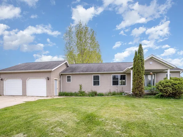 10745 W Remick Rd, Blanchard, MI 49310
