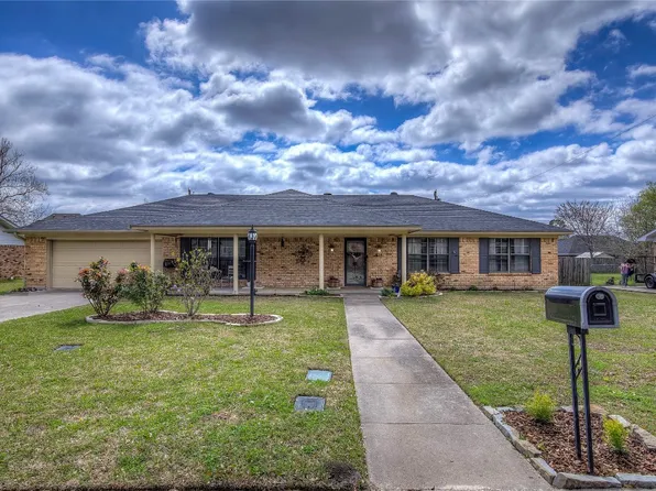 416 Vonda Dr, Sulphur Springs, TX 75482