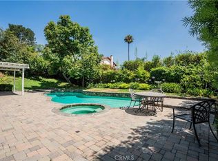 2396 Venus Dr, Los Angeles, CA 90046