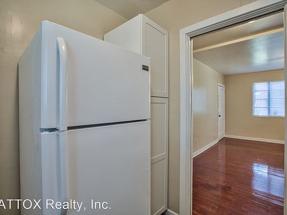 5th image of 648 Park Ave E #23