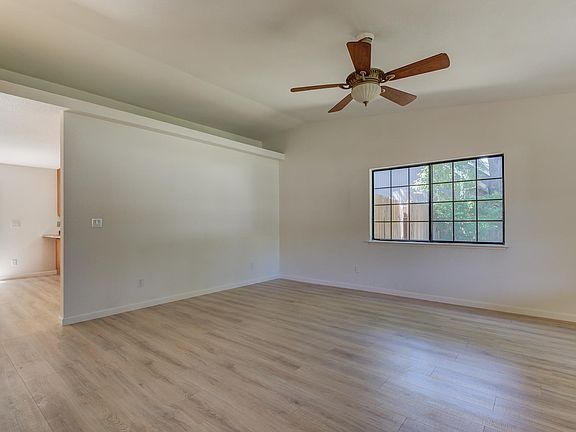 4th image of 6910 Yvonne Ct
