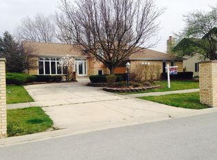 605 Goldenrod Cir, Matteson, IL 60443