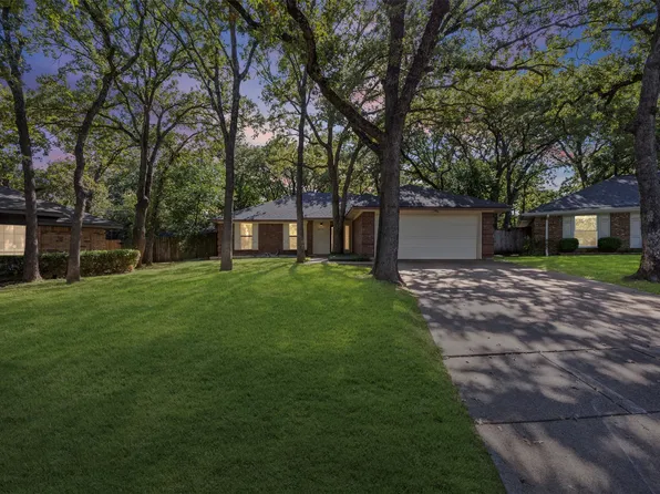 3902 Wentworth Dr, Arlington, TX 76001