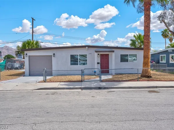 1342 Oahu St, Las Vegas, NV 89104