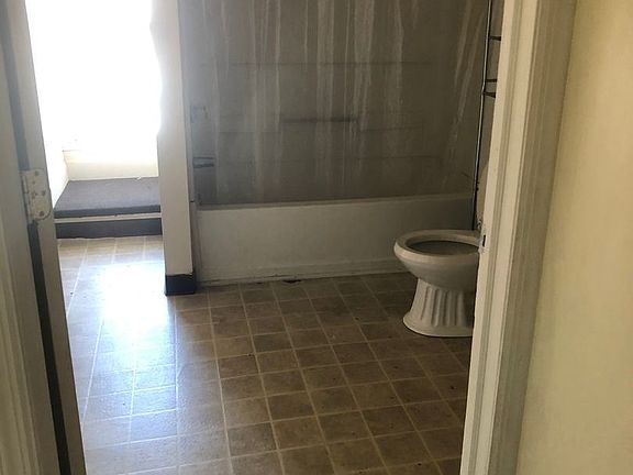 5th image of 313 N 5th Ave APT 3
