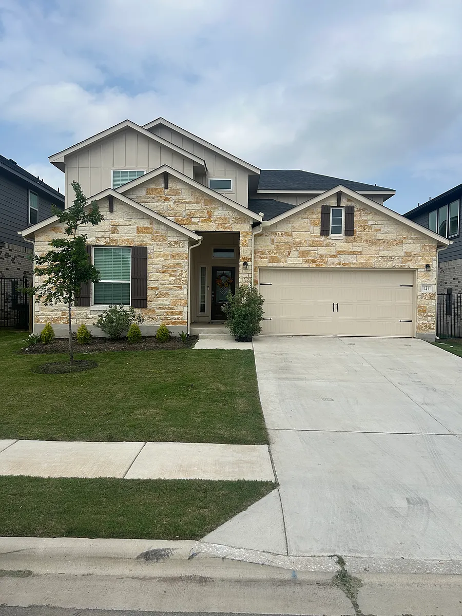 Building Photo - 245 Alicante Ln