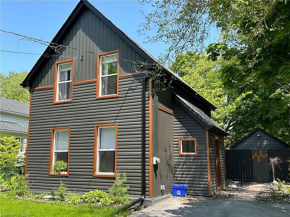 1st image of 137 Bleecker Ave