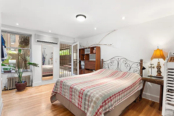 Rented by Compass | media 16