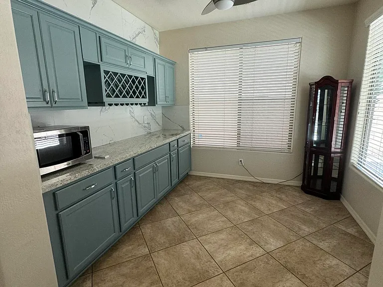 419 W Balsam Dr — Photo 7