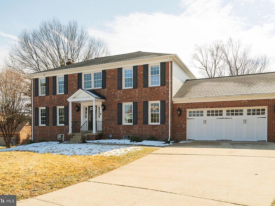1st image of 5832 Wessex Ln