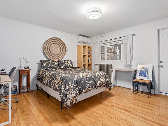 4th image of 693 10th St #1