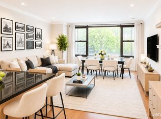 305 E 40th St APT 2L, New York, NY 10016