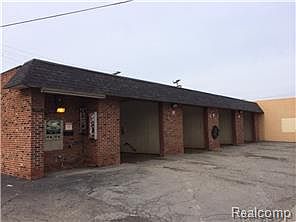 2nd image of 926 Dix Hwy