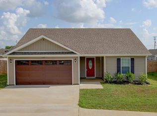 939 Hugh Hunter Rd, Oak Grove, KY 42262