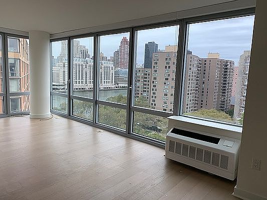 1st image of 480 Main St APT 11K