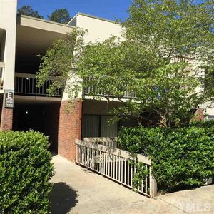 500 Umstead Dr #E, Chapel Hill, NC, 27516