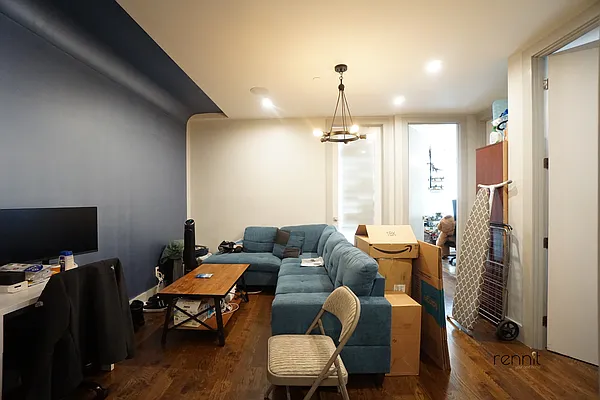 Rented by Rennit Inc. | media 18