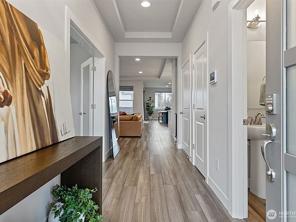 4th image of 1076 Lindenberger Ln