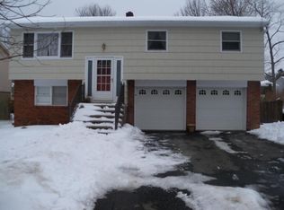 111 Papakating Rd, Hopatcong, NJ 07843