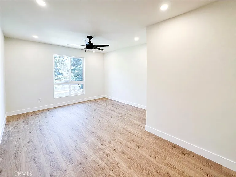 500 Jackson Pl #306 — Photo 3