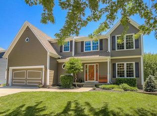 2140 S Stagecoach Dr, Olathe, KS 66062